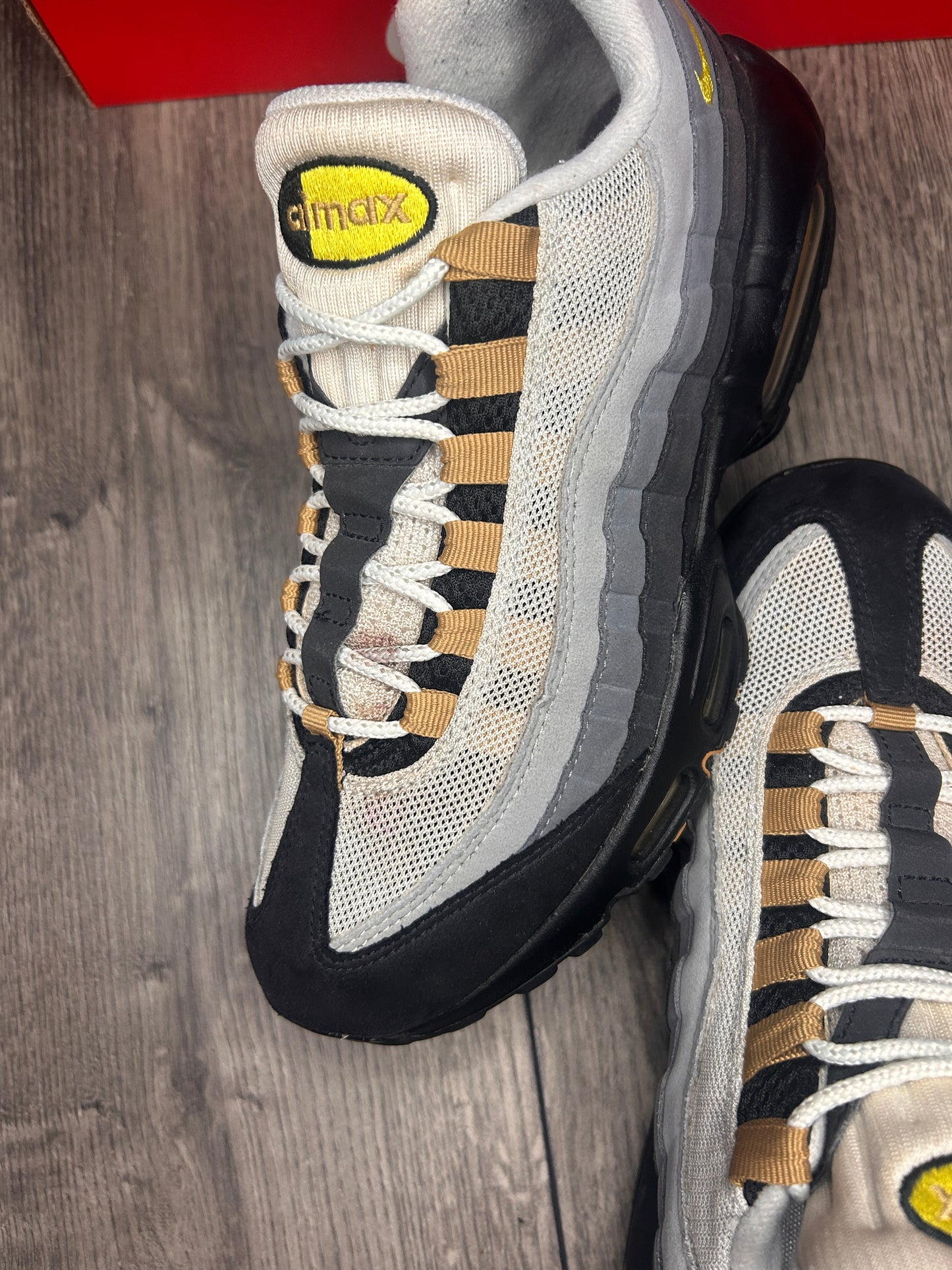 Nike Air Max 95 Yellow Strike Used