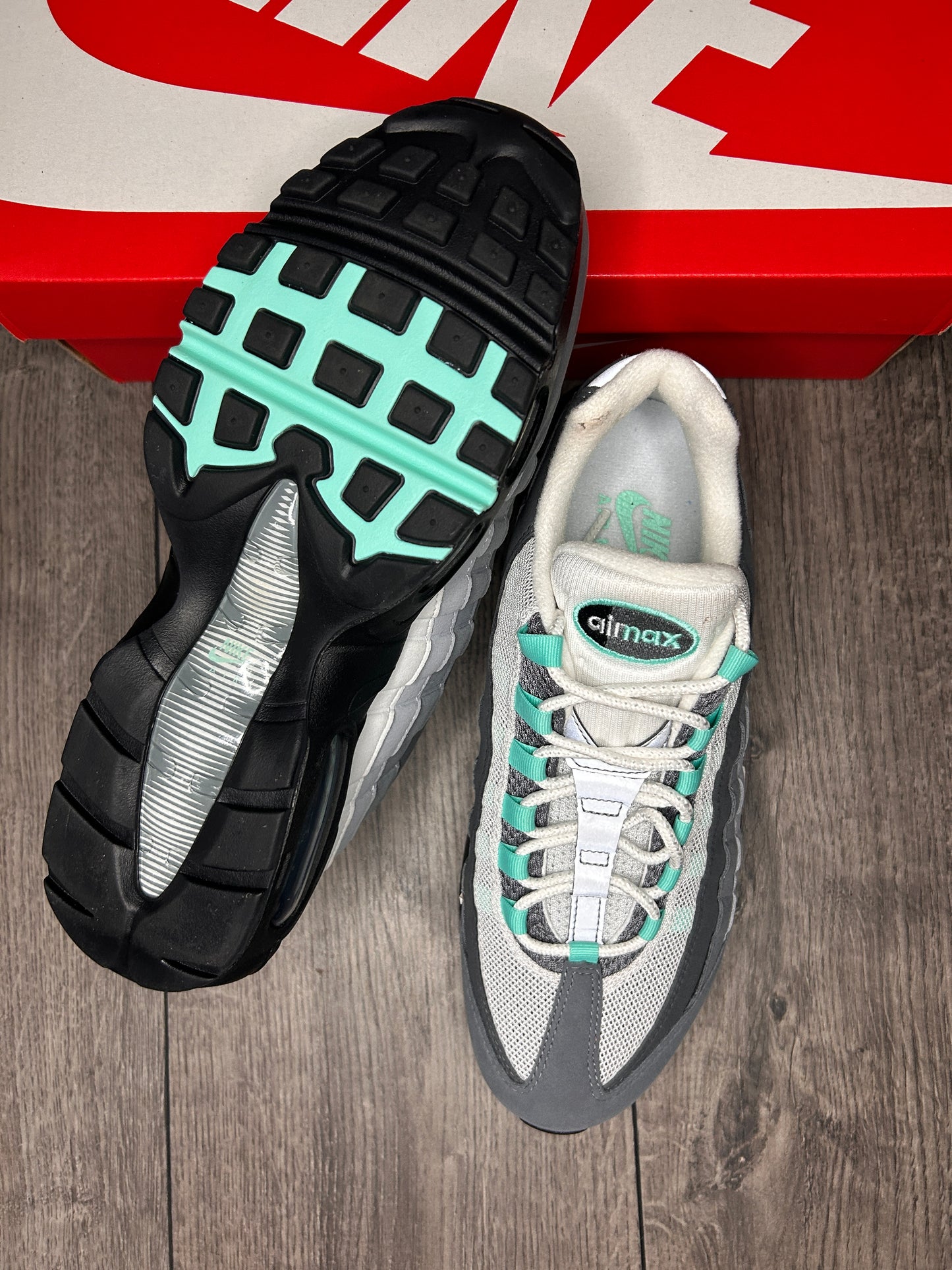 Nike Air Max 95 Hyper Turquoise
