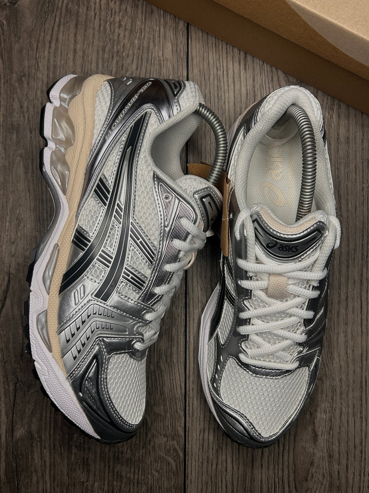 Asics Kayano 14's Graphite Grey