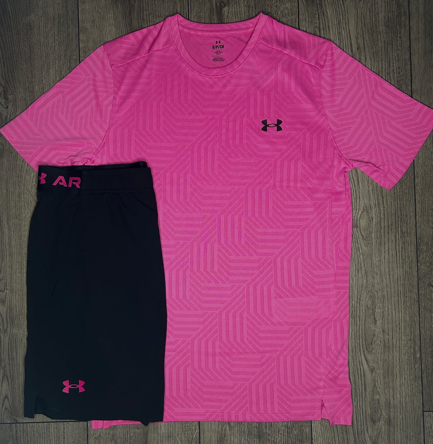 Under Amrour Pink Geotessa Set