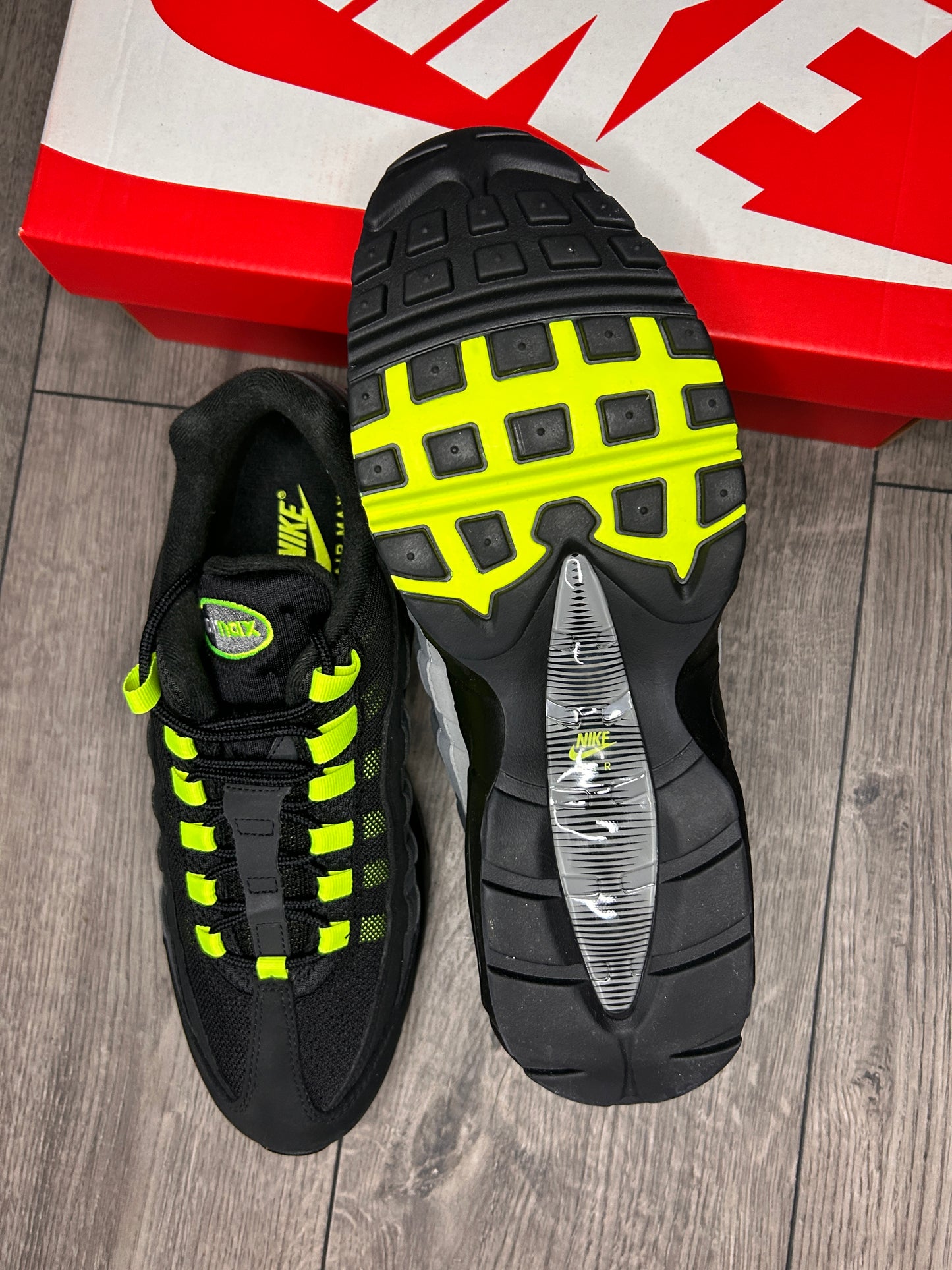 Nike Air Max 95 Reverse Neon