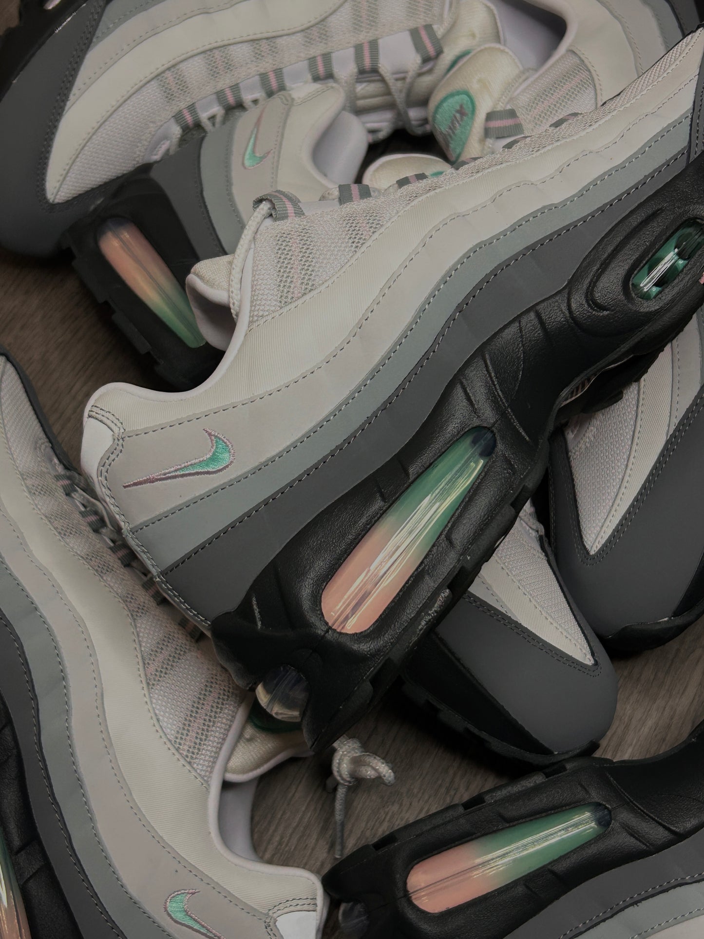 Nike Air Max 95 Pink Apple