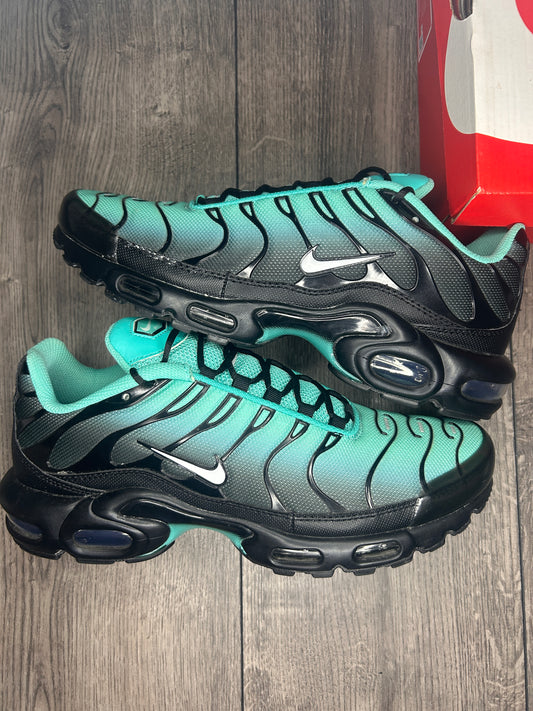 Nike Air Max Plus TN Aqua Fade