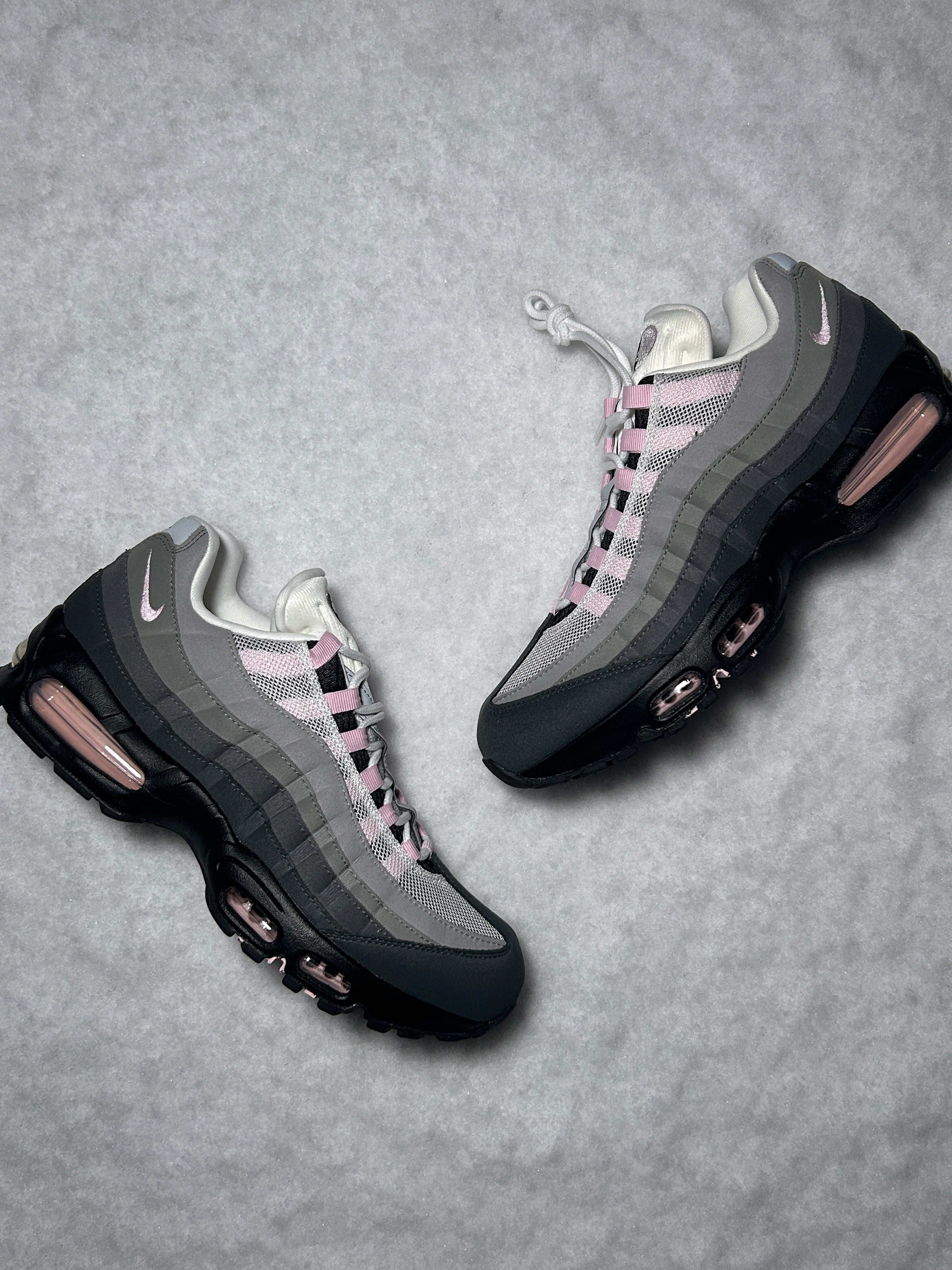 air max 95 gun smoke pink