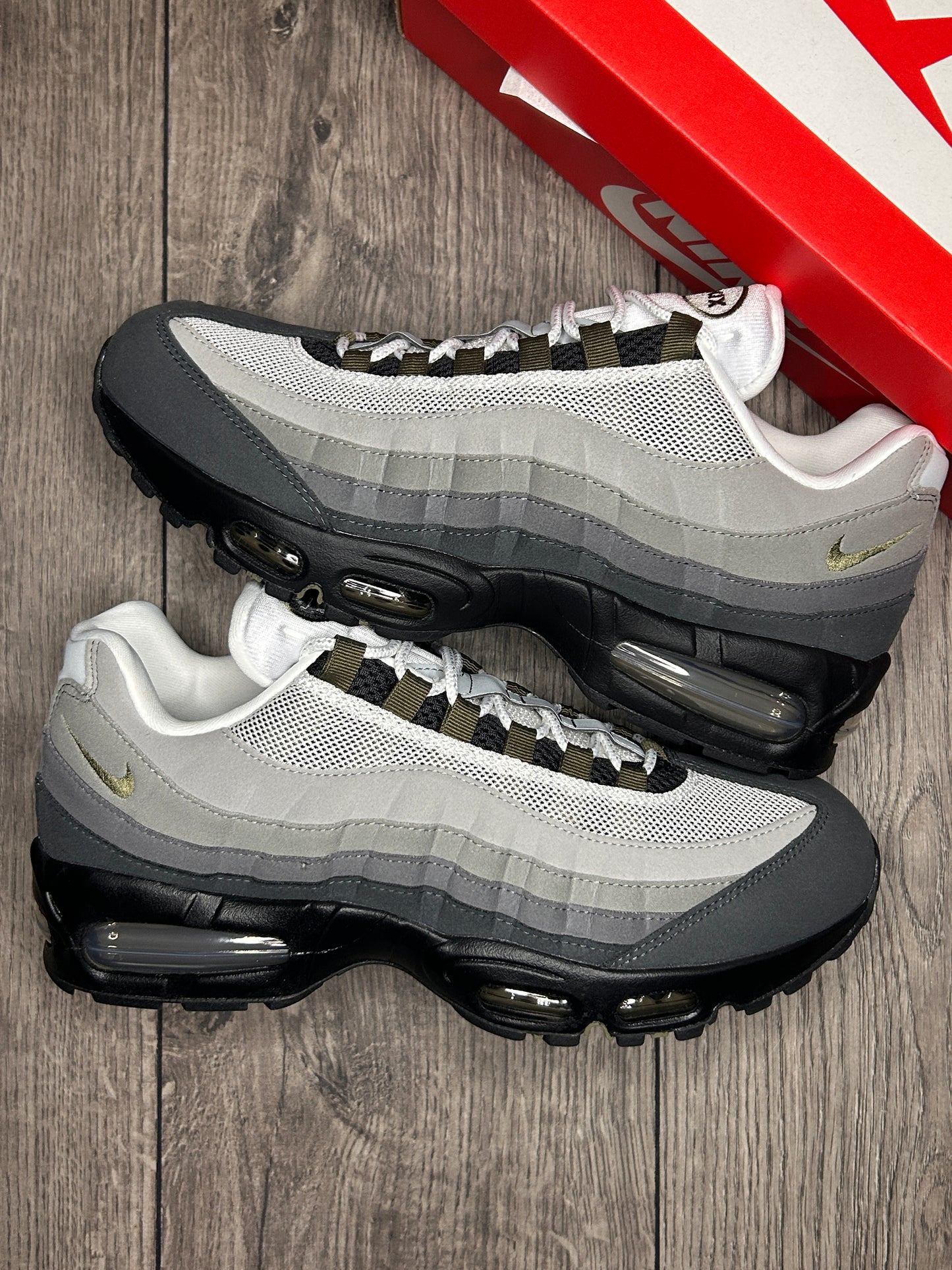 Nike Air Max 95 Medium Olive