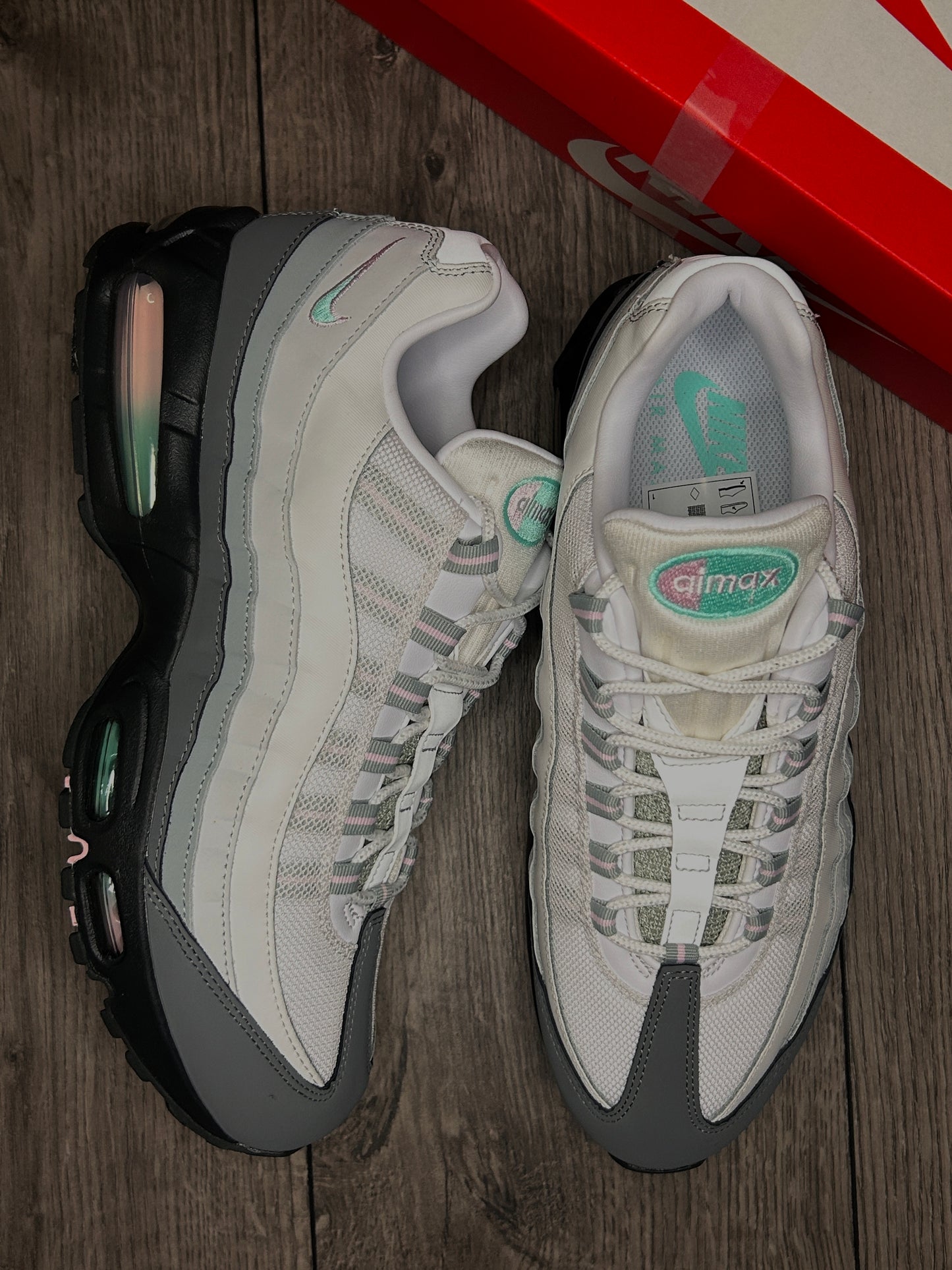 Nike Air Max 95 Pink Apple