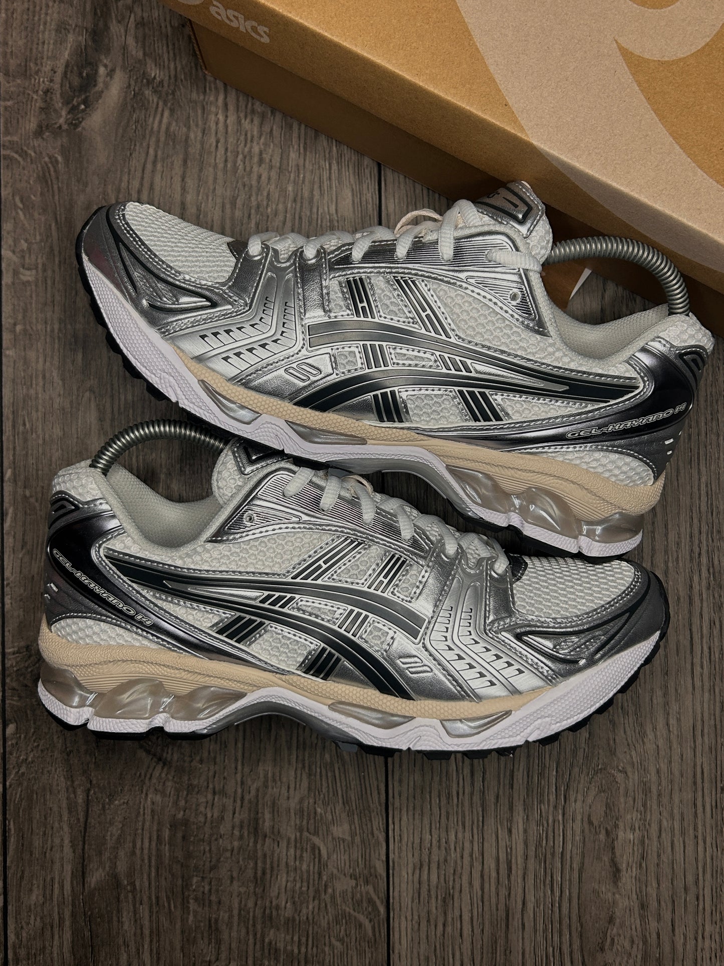 Asics Kayano 14's Graphite Grey