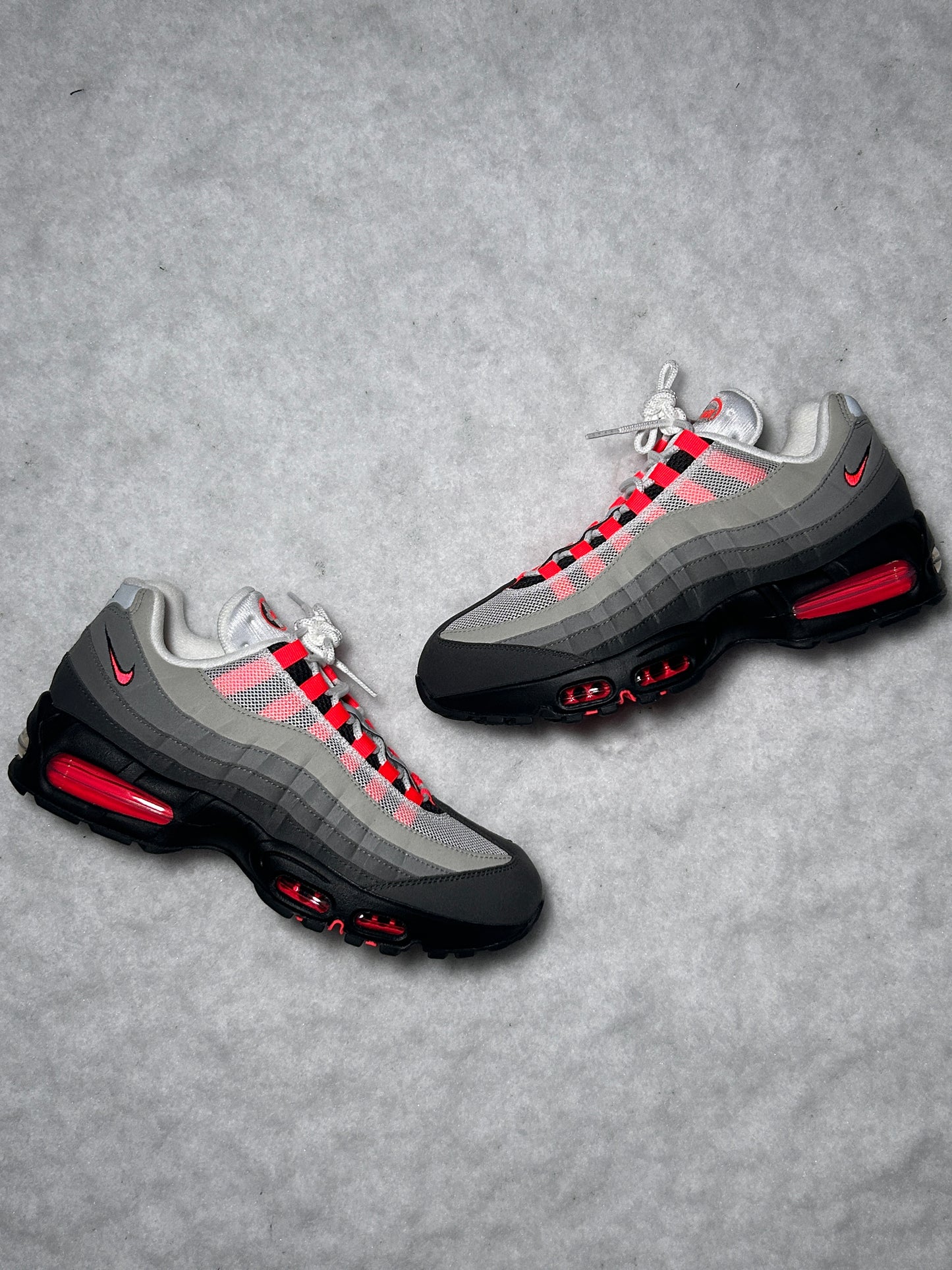 Nike Air Max 95 Solar Red 2025