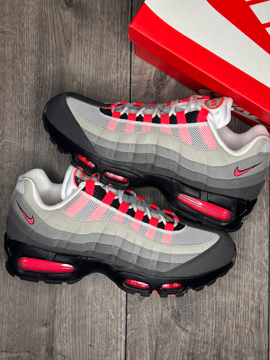 Nike Air Max 95 Solar Red 2025