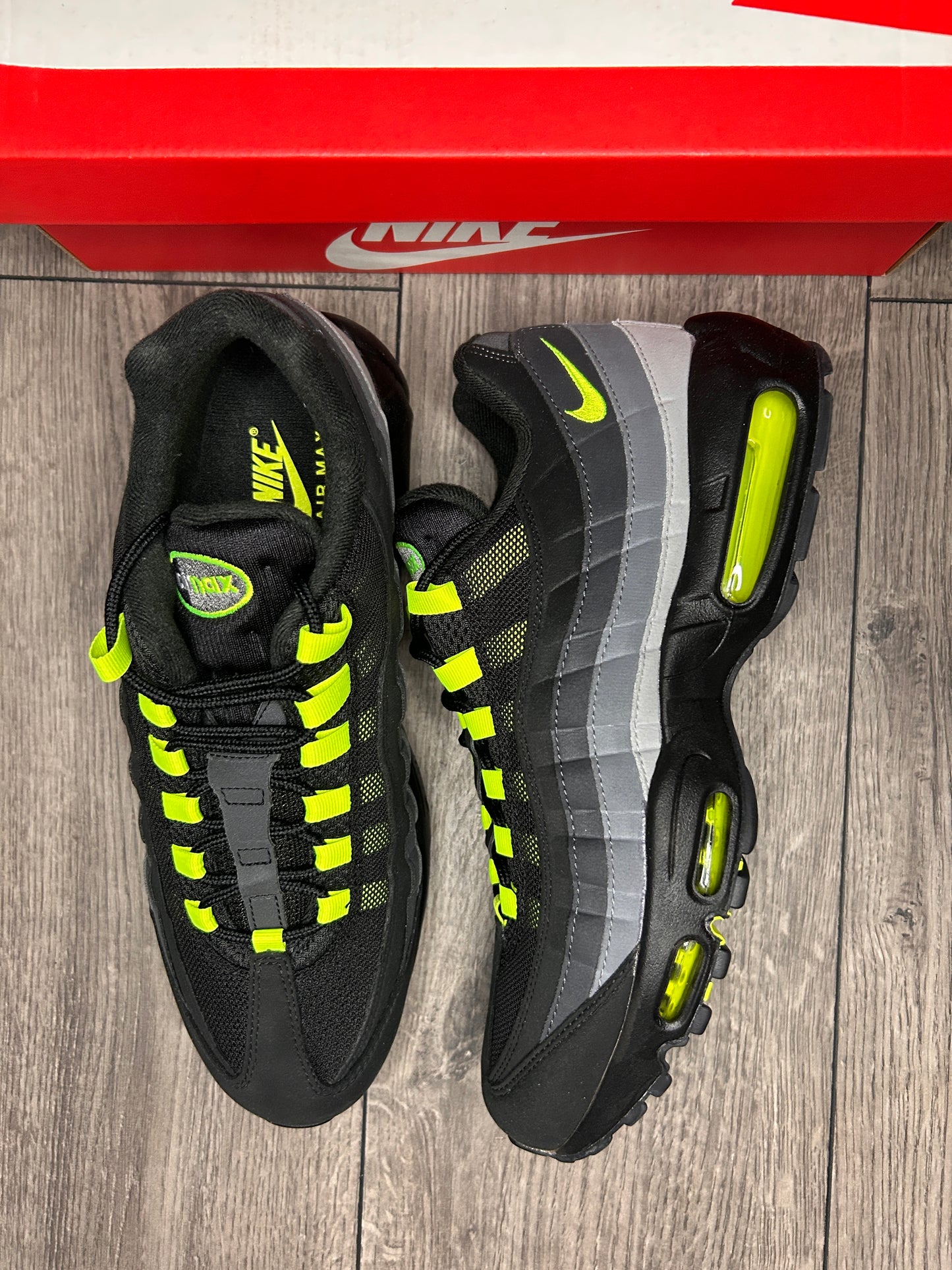 Nike Air Max 95 Reverse Neon